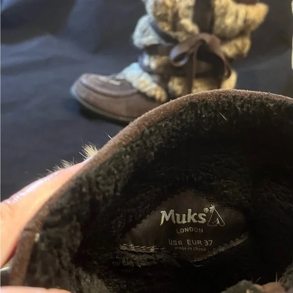 Mukluks Brown Suede with Rabbit Fur Boots - 6 - Picture 3 of 7